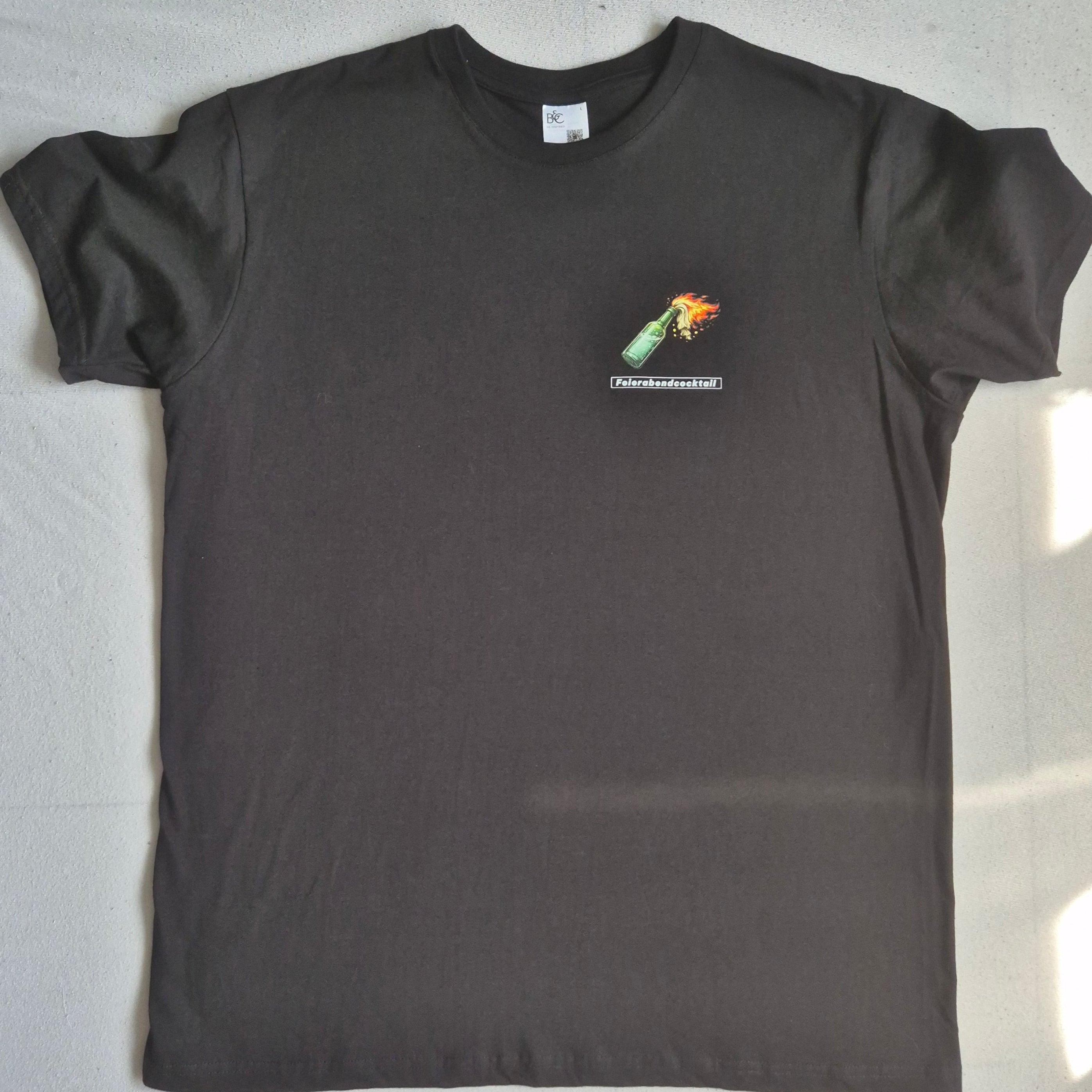 Kurzärmliges T-Shirt "Feierabendcocktail"