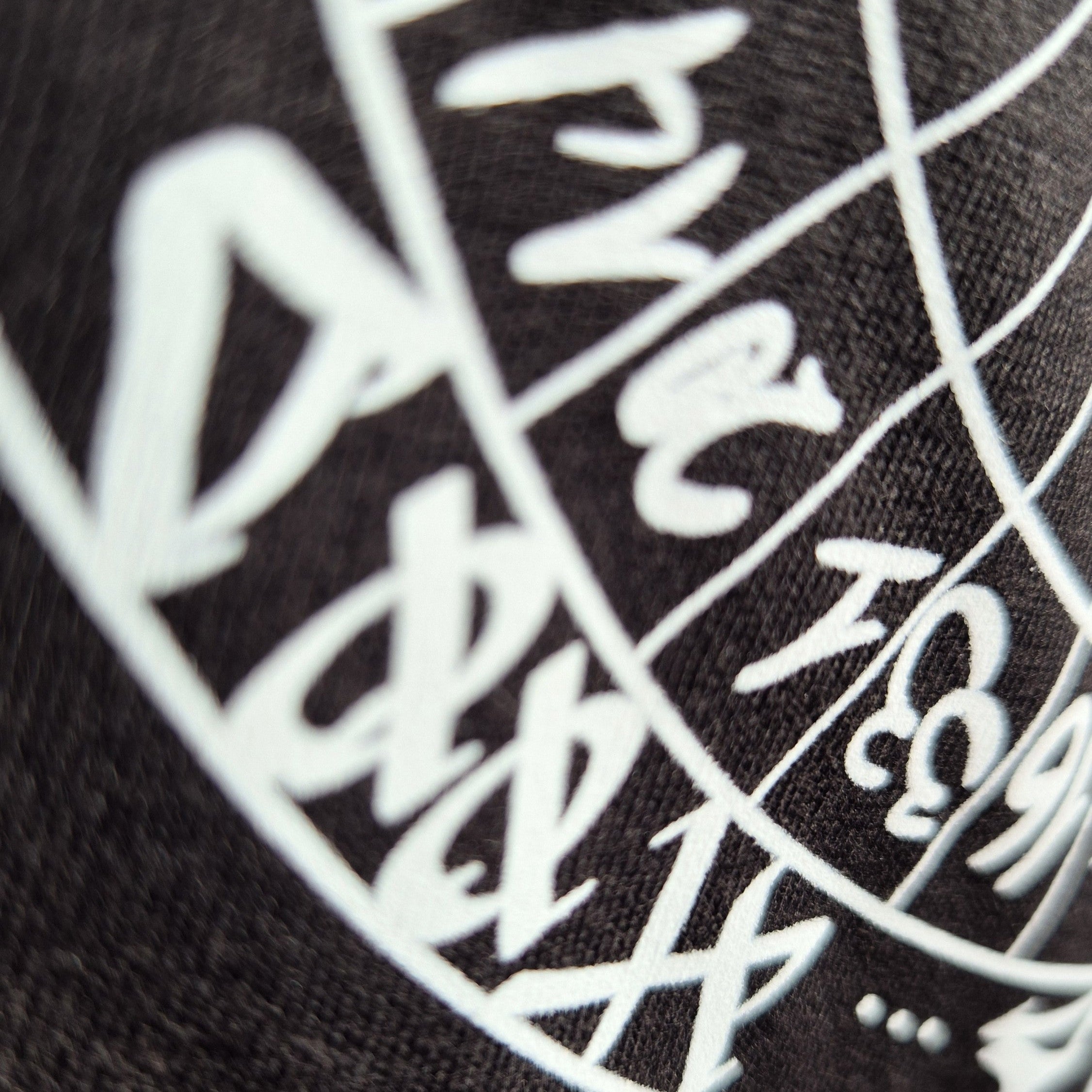 Kurzärmliges T-Shirt "Roulette"